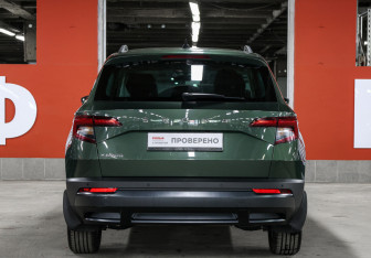 Подержанный автомобиль Skoda Karoq 2020 года (6 фото)