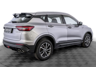 Подержанный автомобиль Geely Coolray 2022 года (5 фото)