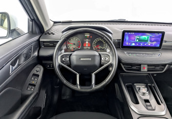 Подержанный автомобиль Haval Jolion 2022 года (21 фото)