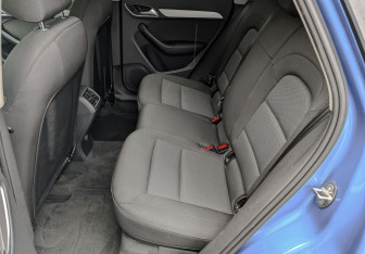 Подержанный автомобиль Audi Q3 2015 года (18 фото)