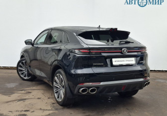 Подержанный автомобиль Changan UNI-K 2024 года (7 фото)