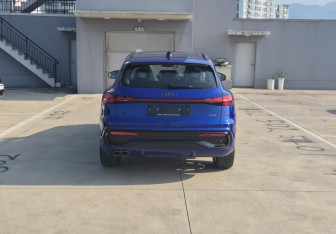 Новый Audi Q5 2025 (2 фото)