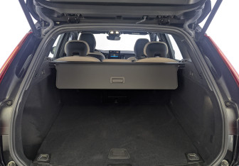 Новый Volvo XC60 2025 (8 фото)