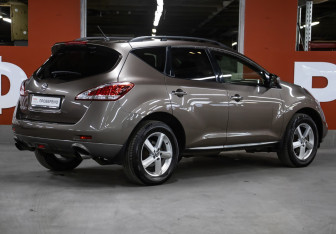 Подержанный автомобиль Nissan Murano Suv 2014 года (5 фото)