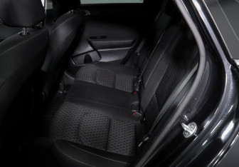 Подержанный автомобиль Kia Ceed Hatchback 2019 года (10 фото)