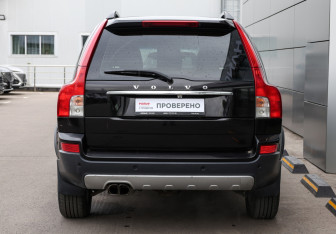Подержанный автомобиль Volvo XC90 2011 года (6 фото)