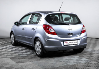Подержанный автомобиль Opel Corsa 2006 года (7 фото)