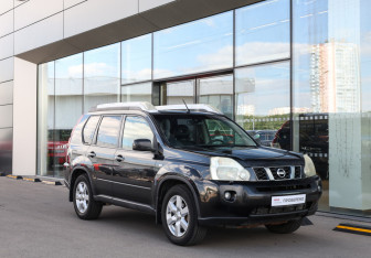 Подержанный автомобиль Nissan X-Trail 2008 года (3 фото)