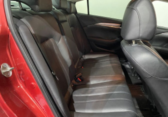 Подержанный автомобиль Mazda 6 Sedan 2019 года (10 фото)