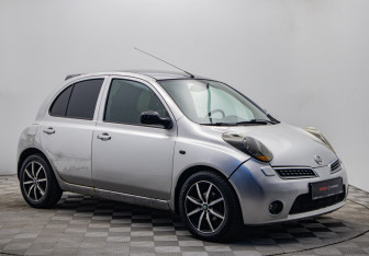 Подержанный автомобиль Nissan Micra Hatchback 2004 года (7 фото)
