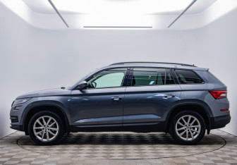 Подержанный автомобиль Skoda Kodiaq 2018 года (8 фото)