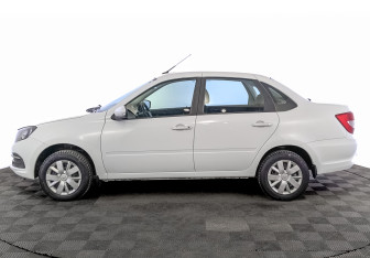 Подержанный автомобиль LADA (ВАЗ) Granta Sedan 2023 года (8 фото)