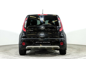 Подержанный автомобиль Kia Soul 2018 года (6 фото)