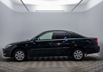 Подержанный автомобиль Toyota Camry Sedan 2004 года (8 фото)