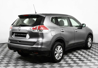 Подержанный автомобиль Nissan X-Trail 2016 года (5 фото)