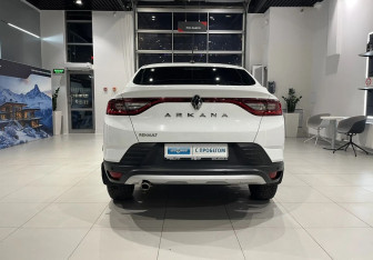 Подержанный автомобиль Renault Arkana 2019 года (5 фото)