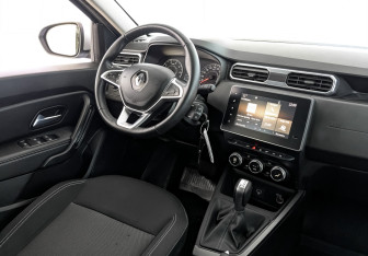 Подержанный автомобиль Renault Duster 2021 года (27 фото)