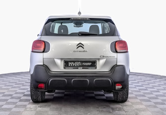 Подержанный автомобиль Citroen C3 Aircross 2018 года (6 фото)
