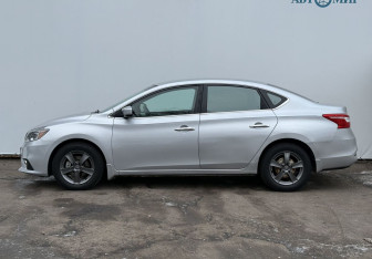Подержанный автомобиль Nissan Sentra Sedan 2017 года (8 фото)