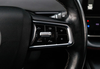 Подержанный автомобиль Changan UNI-K 2023 года (22 фото)