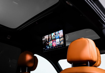 Подержанный автомобиль LiXiang L9 2023 года (16 фото)