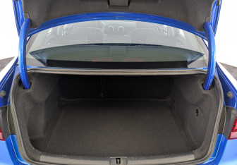 Подержанный автомобиль Audi A3 Sedan 2019 года (10 фото)