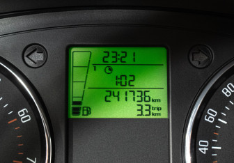 Подержанный автомобиль Skoda Fabia Hatchback 2012 года (12 фото)