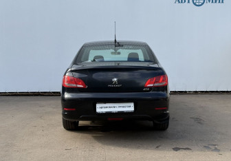 Подержанный автомобиль Peugeot 408 2013 года (6 фото)
