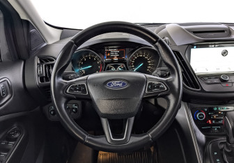 Подержанный автомобиль Ford Kuga 2018 года (22 фото)