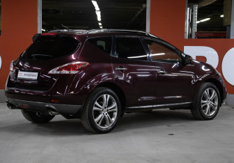 Подержанный автомобиль Nissan Murano Suv 2015 года (5 фото)