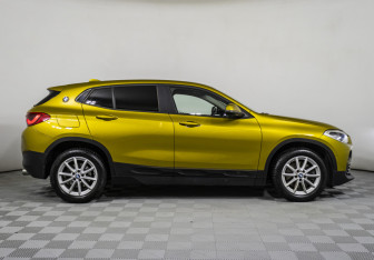 Подержанный автомобиль BMW X2 2018 года (4 фото)