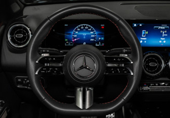 Новый Mercedes-Benz GLB 2025 (13 фото)