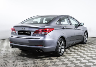 Подержанный автомобиль Hyundai i40 Sedan 2015 года (3 фото)