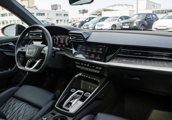 Подержанный автомобиль Audi A3 Sedan 2025 года (16 фото)