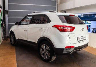 Подержанный автомобиль Hyundai Creta 2017 года (6 фото)