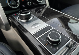 Подержанный автомобиль Land Rover Range Rover 2019 года (18 фото)