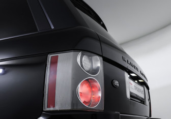 Подержанный автомобиль Land Rover Range Rover 2008 года (21 фото)