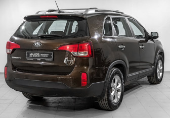 Подержанный автомобиль Kia Sorento 2019 года (5 фото)