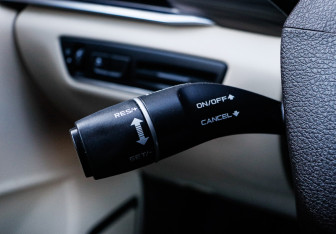 Подержанный автомобиль FAW Bestune T77 2023 года (17 фото)