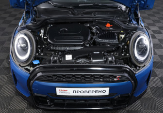 Подержанный автомобиль MINI Hatch 2021 года (9 фото)