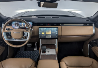 Подержанный автомобиль Land Rover Range Rover 2023 года (14 фото)