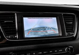 Подержанный автомобиль Kia Carnival 2019 года (15 фото)