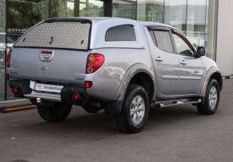 Подержанный автомобиль Mitsubishi L200 2012 года (5 фото)