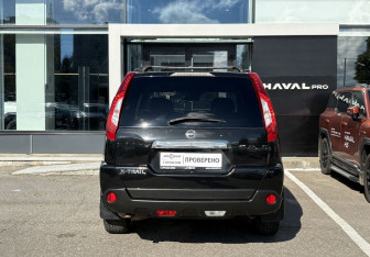 Подержанный автомобиль Nissan X-Trail 2011 года (5 фото)