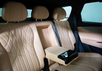 Подержанный автомобиль Jaecoo J8 2024 года (14 фото)