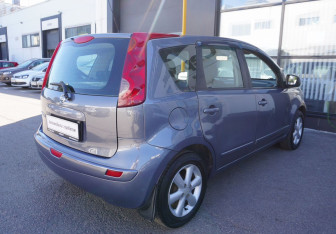 Подержанный автомобиль Nissan Note 2008 года (5 фото)