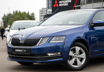 Подержанный автомобиль Skoda Octavia Liftback 2018 года (15 фото)