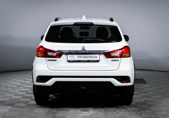 Подержанный автомобиль Mitsubishi ASX 2018 года (6 фото)