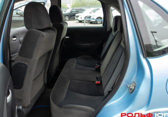 Подержанный автомобиль Citroen C3 Hatchback 2009 года (8 фото)