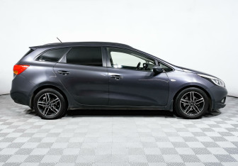 Подержанный автомобиль Kia Ceed Wagon 2013 года (4 фото)